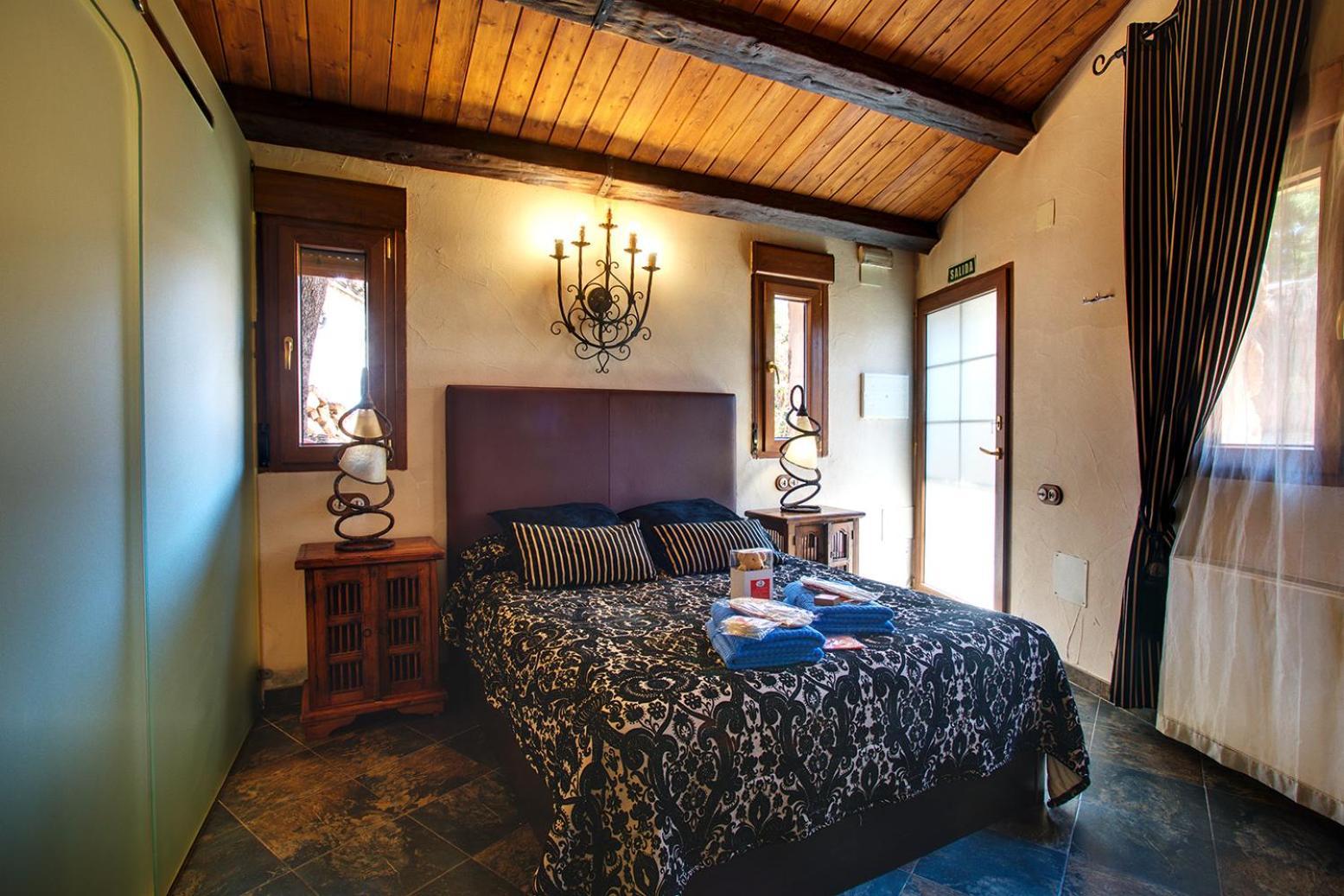 Casa De Cucu Navaluenga *
